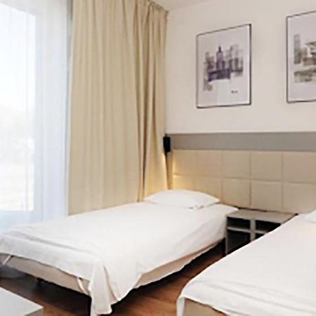 404 Rooms Wolska Apartament Warschau Exterior foto